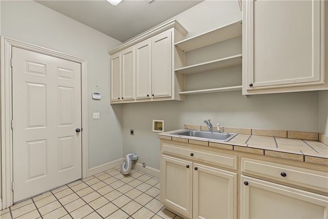 3103 E Greystone Drive, Springdale, AR 72764