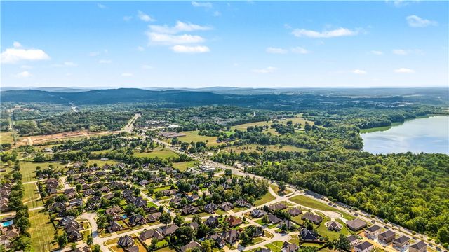3103 E Greystone Drive, Springdale, AR 72764
