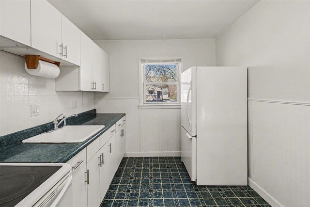 20450 Lancaster Street, Harper Woods, MI 48225