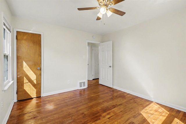 20450 Lancaster Street, Harper Woods, MI 48225