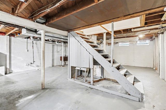 20450 Lancaster Street, Harper Woods, MI 48225