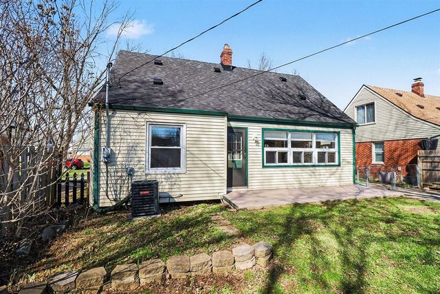 20450 Lancaster Street, Harper Woods, MI 48225