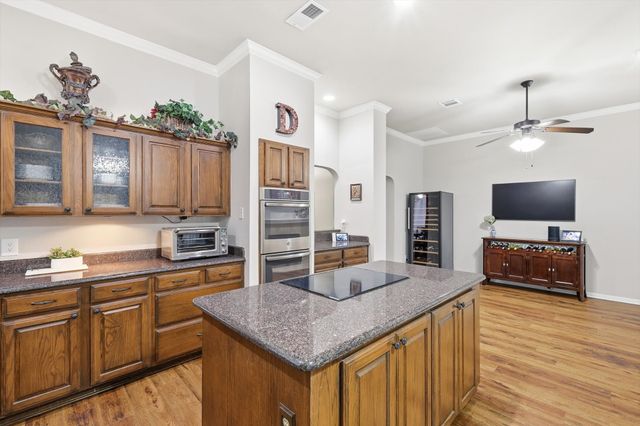 4506 Dorchester Court, Grapevine, TX 76051