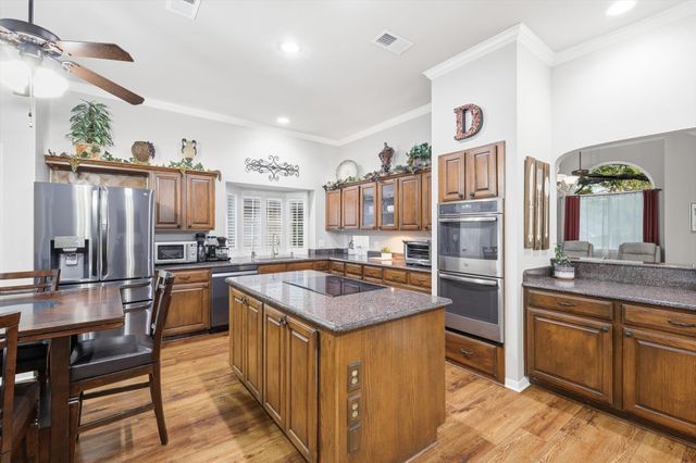 4506 Dorchester Court, Grapevine, TX 76051