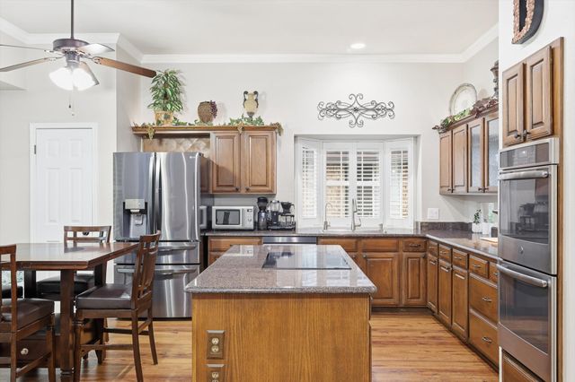 4506 Dorchester Court, Grapevine, TX 76051