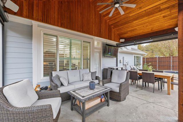 4506 Dorchester Court, Grapevine, TX 76051