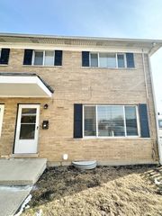 1721 E Roosevelt Road 1, Wheaton, IL 60187
