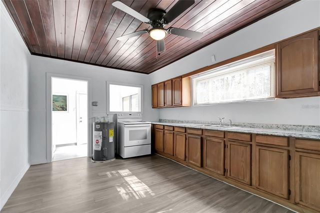 2701 N FREMONT AVENUE, Tampa, FL 33607