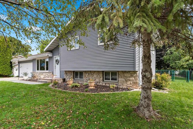 654 CEDAR STREET, Neenah, WI 54956