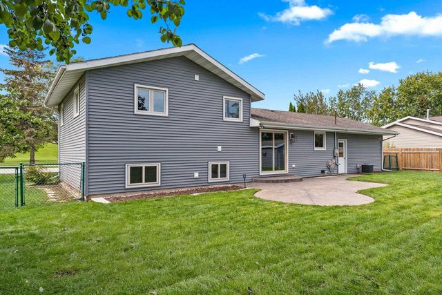 654 CEDAR STREET, Neenah, WI 54956