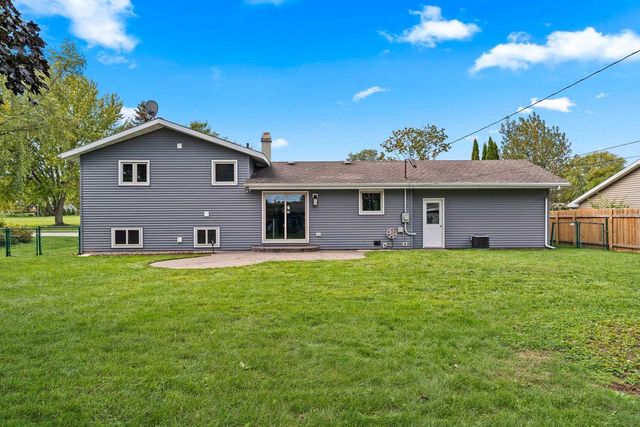 654 CEDAR STREET, Neenah, WI 54956