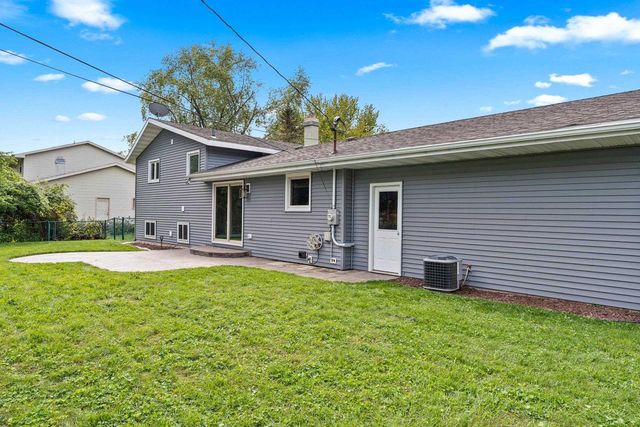 654 CEDAR STREET, Neenah, WI 54956