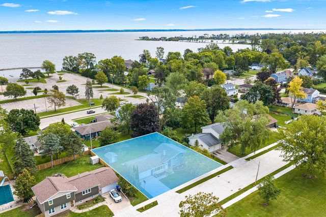 654 CEDAR STREET, Neenah, WI 54956