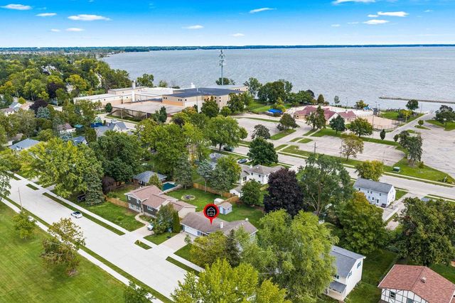 654 CEDAR STREET, Neenah, WI 54956
