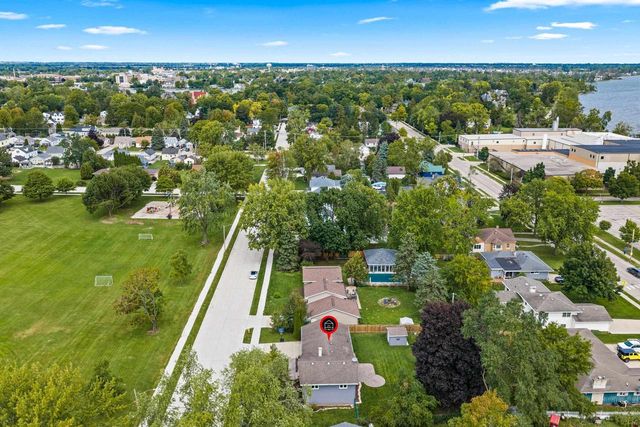 654 CEDAR STREET, Neenah, WI 54956