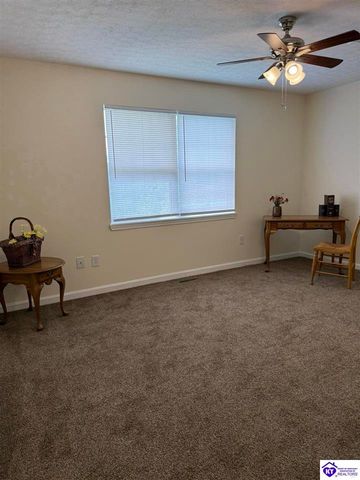 872 Shelby Avenue, Radcliff, KY 40160