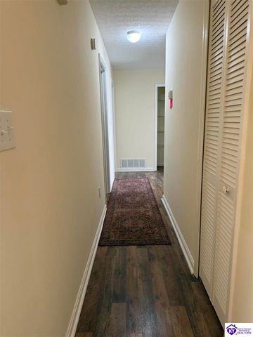 872 Shelby Avenue, Radcliff, KY 40160