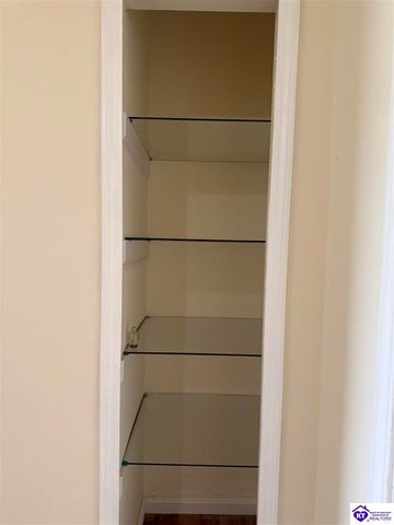 872 Shelby Avenue, Radcliff, KY 40160