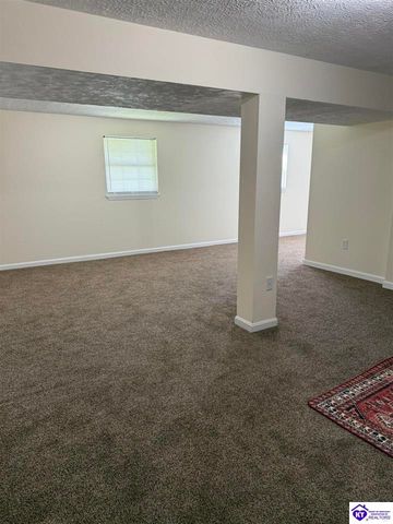 872 Shelby Avenue, Radcliff, KY 40160