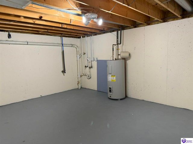 872 Shelby Avenue, Radcliff, KY 40160