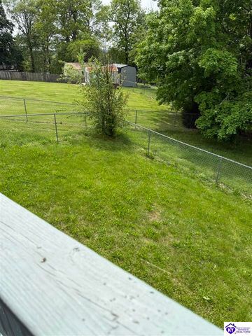 872 Shelby Avenue, Radcliff, KY 40160