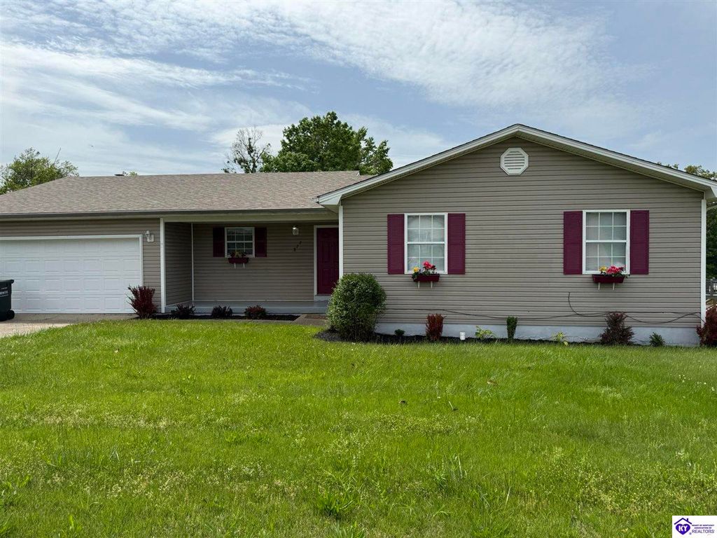 872 Shelby Avenue, Radcliff, KY 40160