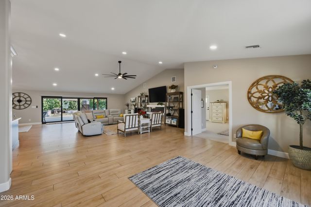 5213 W Dobbins Road, Laveen, AZ 85339