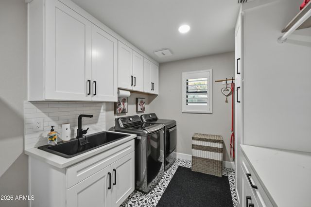 5213 W Dobbins Road, Laveen, AZ 85339
