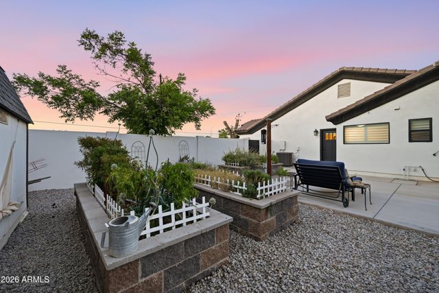 5213 W Dobbins Road, Laveen, AZ 85339