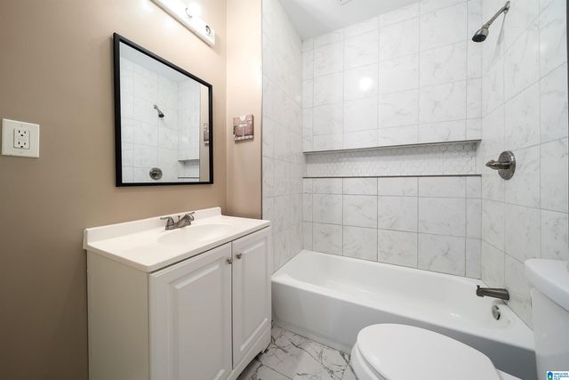 412 NEWTON DRIVE, Midfield, AL 35228