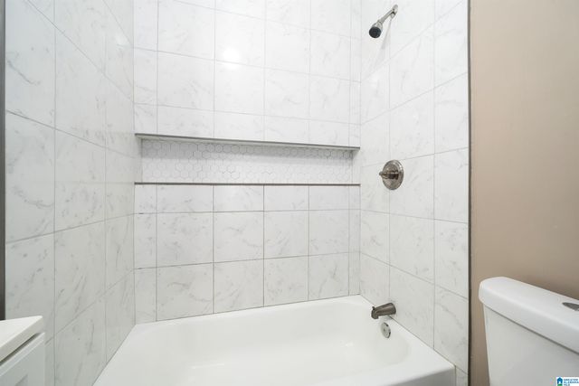 412 NEWTON DRIVE, Midfield, AL 35228