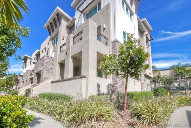 6058 Colt Place 101, Carlsbad, CA 92009