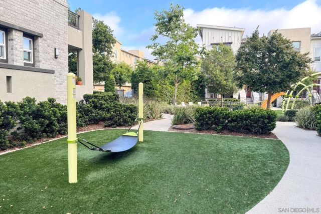 6058 Colt Place 101, Carlsbad, CA 92009