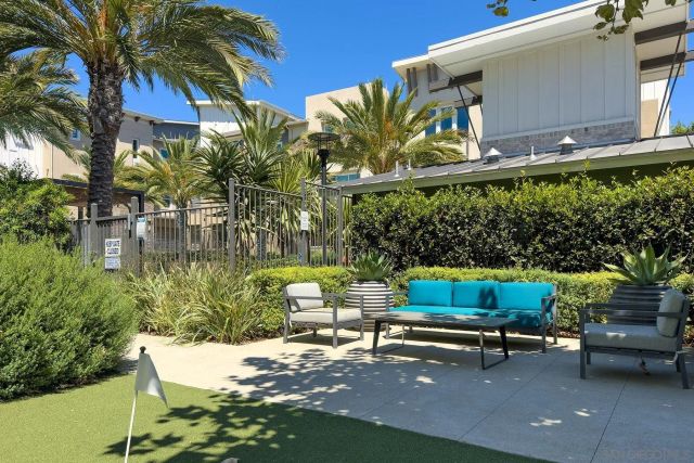 6058 Colt Place 101, Carlsbad, CA 92009