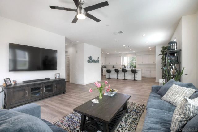 6058 Colt Place 101, Carlsbad, CA 92009