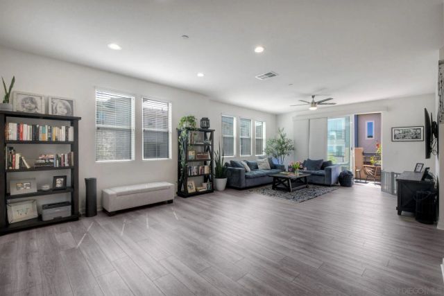 6058 Colt Place 101, Carlsbad, CA 92009