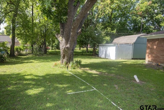 414 Loving St, Chandler, TX 75758
