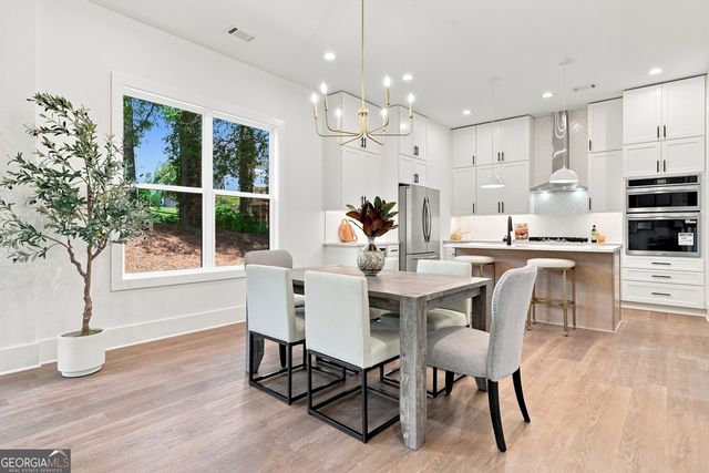 922 Artistry Way, Fairburn, GA 30213