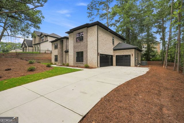 922 Artistry Way, Fairburn, GA 30213