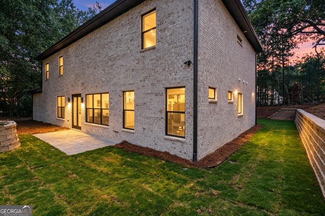 922 Artistry Way, Fairburn, GA 30213