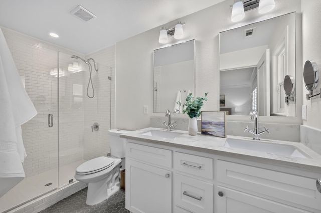 1240 54th St, Sacramento, CA 95819