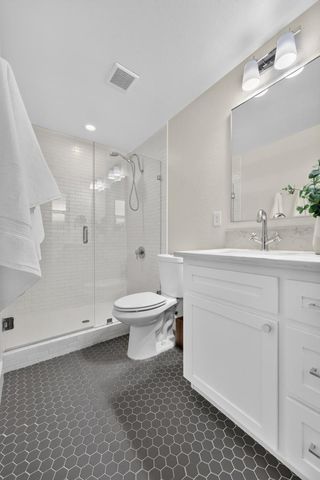 1240 54th St, Sacramento, CA 95819