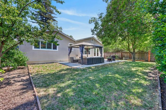 1240 54th St, Sacramento, CA 95819