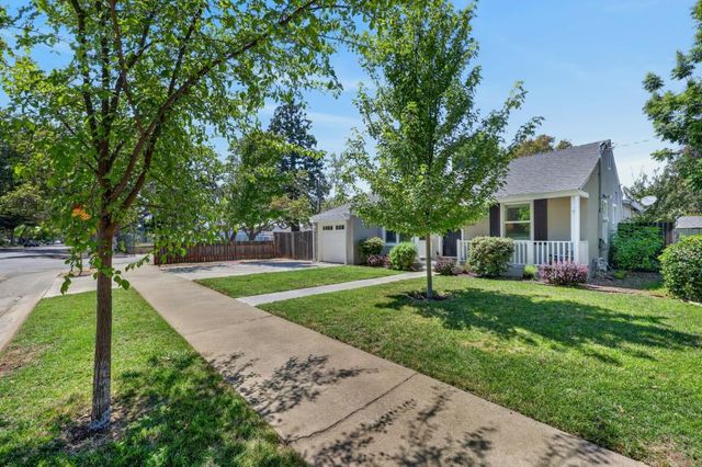 1240 54th St, Sacramento, CA 95819