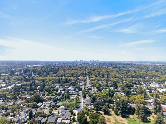 1240 54th St, Sacramento, CA 95819