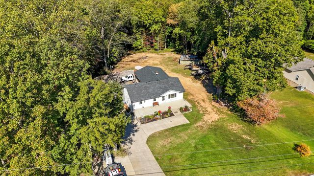 851 Belmont Rd, Clarksville, TN 37040