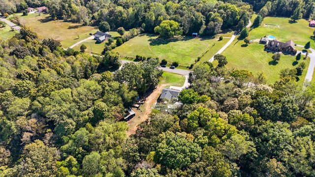 851 Belmont Rd, Clarksville, TN 37040