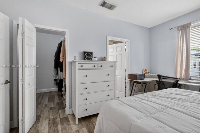 8892 NW 167th St, Miami Lakes, FL 33018