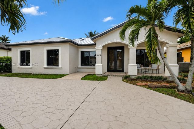 8892 NW 167th St, Miami Lakes, FL 33018