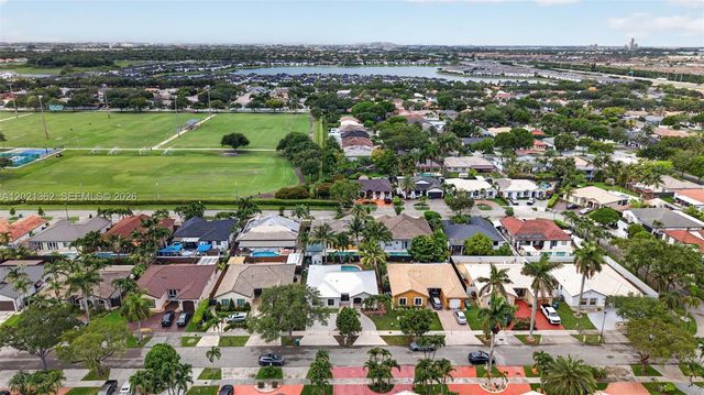 8892 NW 167th St, Miami Lakes, FL 33018